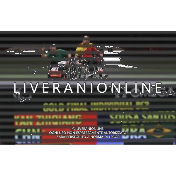 (120909) -- LONDON, Sept. 9, 2012 () -- Maciel Sousa Santos (L) of Brazil competes with Yan Zhiqiang of China during their mixed individual BC2 final of boccia competition at the London 2012 Paralympic Games in London, Britain, on Sept. 9, 2012. Maciel Sousa Santos won 8-0 to win the gold. (/Hou Jun) (lm) PHOTOSHOT/AG ALDO LIVERANI SAS - ITALY ONLY -