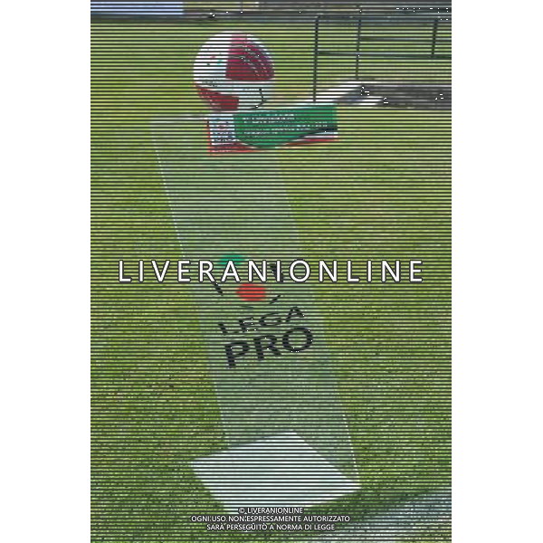 Campionato Lega PRO 1¡ Divisione girone A - 2¡ Giornata Cuneo 9-09-2012 Cuneo - Lecce nella foto: il pallone per le gare della Lega PRO foto Roberto Garavaglia - ag. Aldo Liverani sas