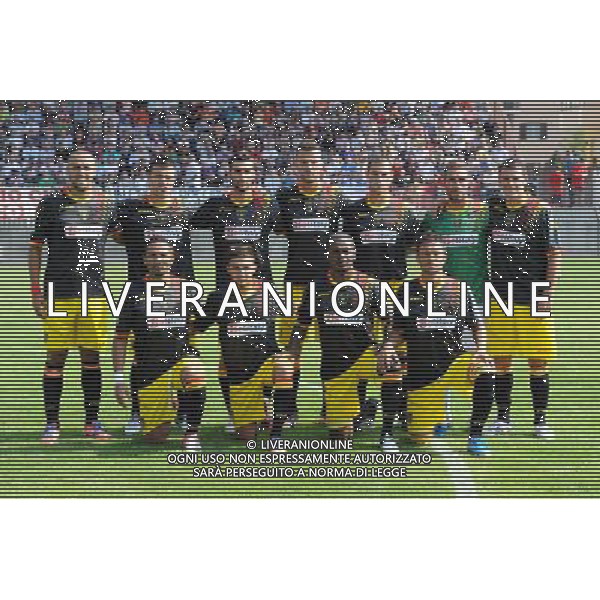 Campionato Lega PRO 1¡ Divisione girone A - 2¡ Giornata Cuneo 9-09-2012 Cuneo - Lecce nella foto: la formazione del Lecce in piedi da SX Guillermo Giacomazzi, Ledian Memushaj, Matteo Legittimo, Andrea Esposito, Ronaldo Vanin, Massimiliano Benassi e Mariano Bogliacino; in basso da SX Capucho Neves Jeda, Cosimo Chiric˜, Marcus Plinio Diniz e Inacio Piˆ foto Roberto Garavaglia - ag. Aldo Liverani sas