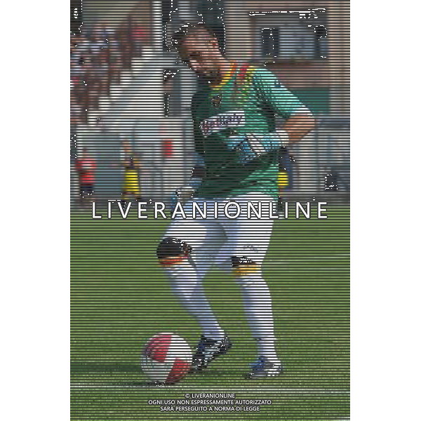 Campionato Lega PRO 1¡ Divisione girone A - 2¡ Giornata Cuneo 9-09-2012 Cuneo - Lecce nella foto: Massimiliano Benassi (Lecce) foto Roberto Garavaglia - ag. Aldo Liverani sas