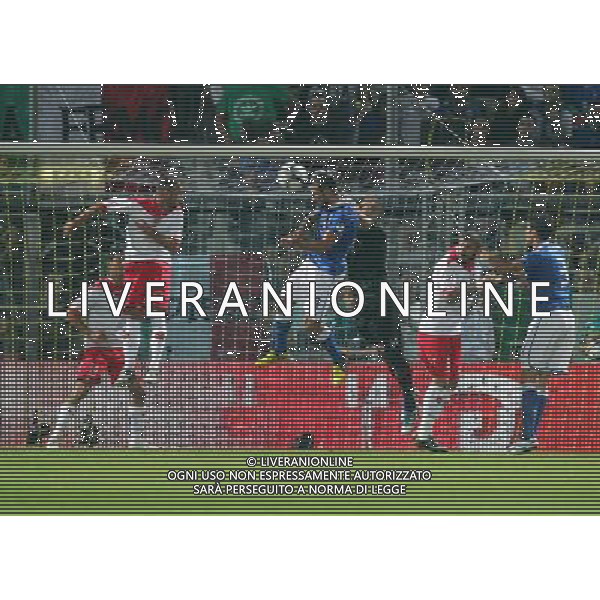 MODENA 11/09/2012 - ITALIA VS MALTA / NELLA FOTO: HOGG INTERVIENE SU OSVALDO - FOTO FRANCESCA SOLI / AGENZIA ALDO LIVERANI