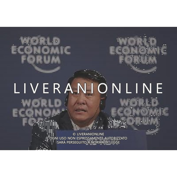 (120911) -- TIANJIN, Sept. 11, 2012 () -- Xu Heyi, chairman of the Beijing Automotive Group, addresses a press conference of the Annual Meeting of the New Champions 2012 in Tianjin, north China, Sept. 11, 2012. The Annual Meeting of the New Champions 2012 opened here on Tuesday with the theme of \'Creating the Future Economy\'. (/Wang Shen) (ry) ©photoshot/AG ALDO LIVERANI SAS ITALY ONLY