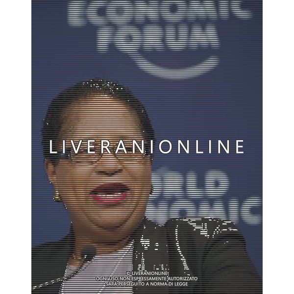 (120911) -- TIANJIN, Sept. 11, 2012 () -- Shirley Ann Jackson, President of Rensselaer Polytechnic Institute (RPI), speaks at an interactive session titled \'The 7 Billion Challenge: What innovations are needed to meet the basic needs of a growing population\' during the World Economic Forum Annual Meeting of the New Champions 2012 in Tianjin, north China, Sept. 11, 2012. The Annual Meeting of the New Champions 2012 opened here on Tuesday with the theme of \'Creating the Future Economy\'.(/Yue Yuewei) (zhs) ©photoshot/AG ALDO LIVERANI SAS ITALY ONLY