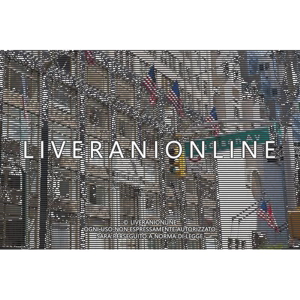 The Fuller Building on East 57th Street in midtown Manhattan in New York on Thursday, August 30, 2012. Built in 1929 and designed by the firm of Walker and Gillette, the art deco building is home to many prestigious art galleries. (å Richard B. Levine) photoshot/AG ALDO LIVERANI SAS - ITALY ONLY -