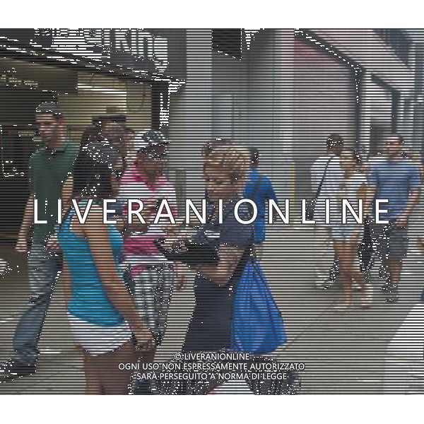 Brazilians are surveyed by a polling firm using and iPad at the 28th Annual Brazil Day Festival in New York on Sunday, September 2, 2012. The festival, which features food. music and other aspects of Brazilian culture, centers around West 46th Street in Midtown Manhattan, known as Little Brazil. (å Richard B. Levine) photoshot/AG ALDO LIVERANI SAS - ITALY ONLY -