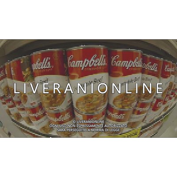 Cans of Campbell\'s Tomato Soup are seen in a supermarket in New York on Friday, May 25, 2012. The Campbell Soup Co. recently announced that its net income has dropped 5 percent in the last quarter despite increased marketing by the company.. (å Richard B. Levine) ©photoshot/AGENZIA ALDO LIVERANI SAS - ITALY ONLY - EDITORIAL USE ONLY