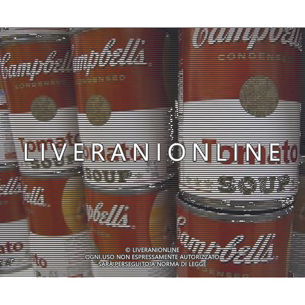 Cans of Campbell\'s Tomato Soup are seen in a supermarket in New York on Tuesday, September 14, 2010. ( Richard B. Levine) ©photoshot/AGENZIA ALDO LIVERANI SAS - ITALY ONLY - EDITORIAL USE ONLY