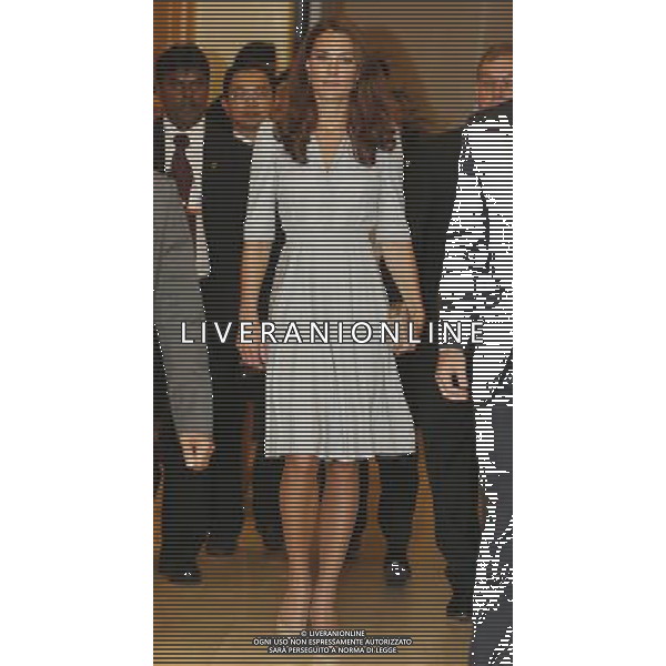 The Duchess of Cambridge arrives at Kuala Lumpur International Airport, as part of a nine-day tour of the Far East and South Pacific, with the Duke of Cambridge, in honour of the Queen\'s Diamond Jubilee. ©photoshot/AGENZIA ALDO LIVERANI SAS - ITALY ONLY - REALI INGLESI: Il principe William d\'inghilterra e la moglie Kate Middeton, duca e duchessa di Cambridge, durante la loro visita nell\'Estremo Oriente e nel Sud Pacifico