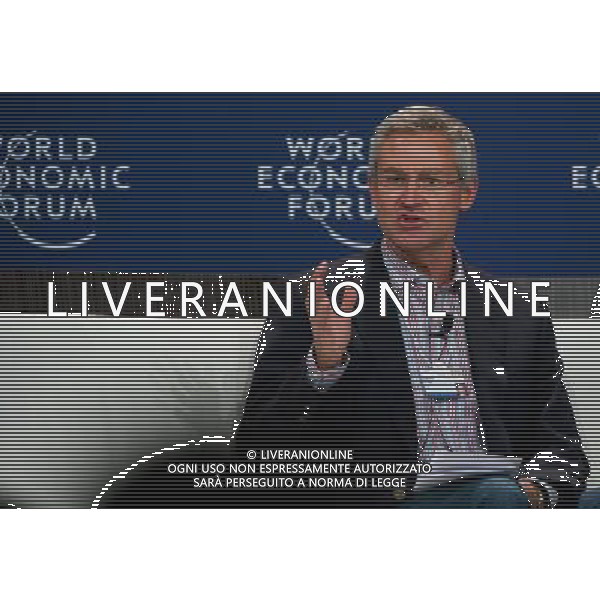 (120913) -- TIANJIN, Sept. 13, 2012 () -- David Icke, Chief Executive Officer of MC10, addresses an interactive session titled \'The Future Is Now\' during the World Economic Forum Annual Meeting of the New Champions 2012 in Tianjin, north China, Sept. 13, 2012. (/Yue Yuewei) /PHOTOSHOT/AG ALDO LIVERANI SAS ITALY ONLY -