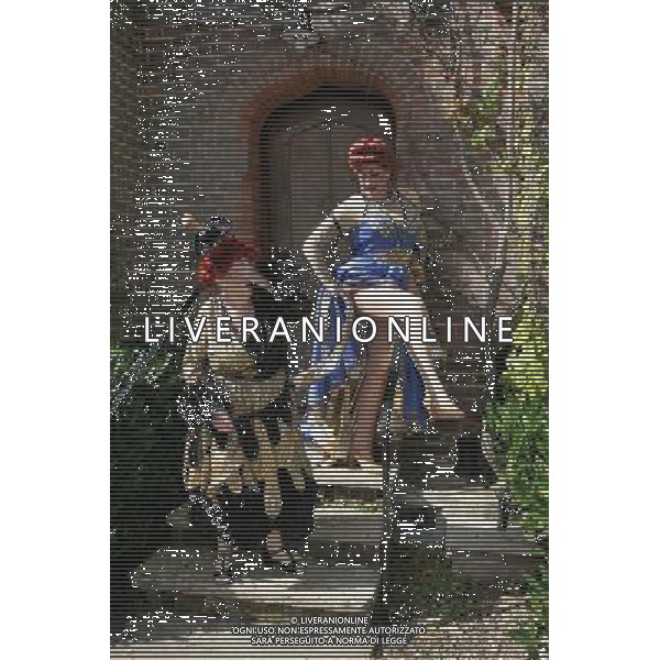 Ann Widdecombe as Widdy in Waiting \' Craig Revel Horwood as The Wicked Queen Snow White \' The Seven Dwarfs for The Wycombe Swan at Hughendon Manor Buckinghamshire England photocal. photoshot/AG ALDO LIVERANI SAS - ITALY ONLY -