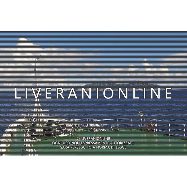 (120914) -- HAIJIAN 50, Sept. 14, 2012 () -- China\'s surveillance ship \'Haijian 50\' arrives at waters around the Diaoyu Islands, Sept. 14, 2012. Two Chinese surveillance ship fleets have arrived at waters around the Diaoyu Islands and its affiliated islets Friday morning and started patrol and law enforcement there. It is the first time for Chinese surveillance ships to patrol there after the Chinese government announced on Monday the base points and baselines of the territorial waters of the Diaoyu Islands and their affiliated islets, as well as the names and coordinates of 17 base points. These law enforcement and patrol activities are aimed to demonstrate China\'s jurisdiction over the Diaoyu Islands and its affiliated islets and ensure the country\'s maritime interests, according to a government statement. (/Zhang Jiansong) (ry) ©photoshot/Agenzia Aldo Liverani Sas - ITALY ONLY - Due navi della flotta di sorveglianza nelle acque intorno alle isole Diaoyu per pattugliare le acque territoriali finalizzate a dimostrare la giurisdizione della Cina