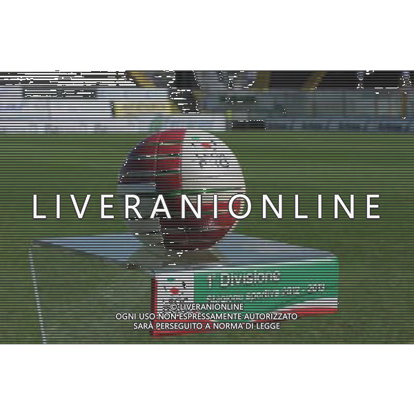 CREMONA, 16-09-2012 / ©FOTO GIORGIO RAVEZZANI CREMONESE-FERALPI SALO\' 2-0 NELLA FOTO: PALLONE LEGAPRO AG ALDO LIVERANI S A S