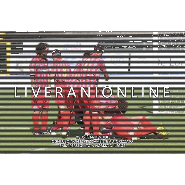 CREMONA, 16-09-2012 / ©FOTO GIORGIO RAVEZZANI CREMONESE-FERALPI SALO\' 2-0 NELLA FOTO: ESULTANZA DOPO GOAL GIUSEPPE LE NOCI AG ALDO LIVERANI S A S
