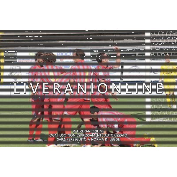 CREMONA, 16-09-2012 / ©FOTO GIORGIO RAVEZZANI CREMONESE-FERALPI SALO\' 2-0 NELLA FOTO: ESULTANZA DOPO GOAL GIUSEPPE LE NOCI AG ALDO LIVERANI S A S