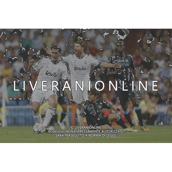 Real Madrid\'s Alvaro Arbeloa and Manchester City\'s David Silva during Champions League match on september 18th 2012. Photo: Cesar Cebola / ALFAQUI /Agenzia Aldo Liverani Sas - ITALY ONLY - EDITORIAL USE ONLY Real Madrid - Manchester City champions league