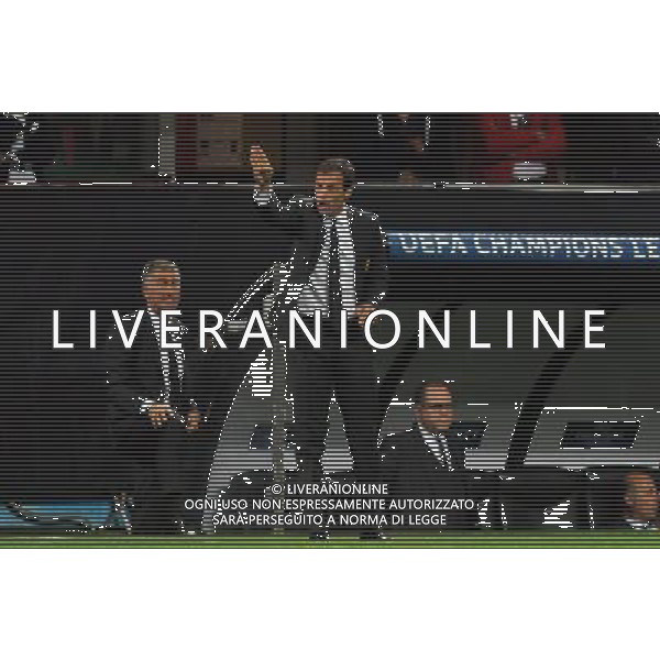 MILAN-ANDERLECHT UEFA CHAMPIONS LEAGUE MILANO, 18-09-2012 NELLA FOTO: MAURO TASSOTTI - MASSIMILIANO ALLEGRI © RAVEZZANI/AGENZIA ALDO LIVERANI SAS 
