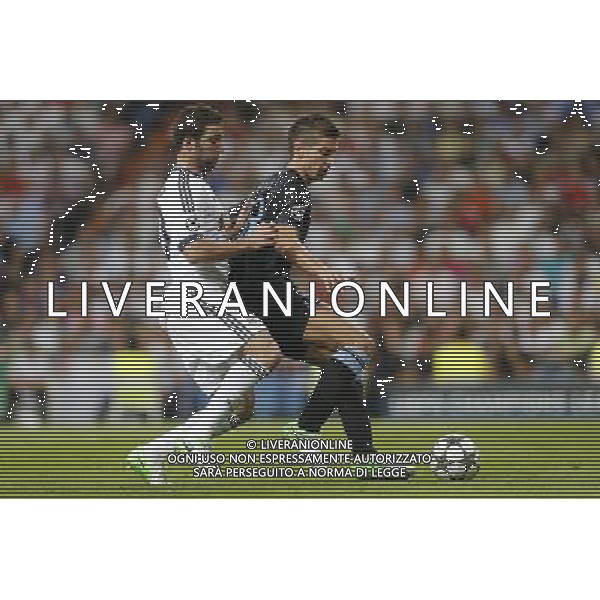 Real Madrid\'s Gonzalo Higuain and Manchester City\'s Matija Nastasic during Champions League match on september 18th 2012. Photo: Cesar Cebola / ALFAQUI /AGENZIA ALDO LIVERANI SAS - ITALY ONLY - EDITORIAL USE ONLY REAL MADRID - MANCHESTER CITY CHAMPIONS LEAGUE 18/09/2012