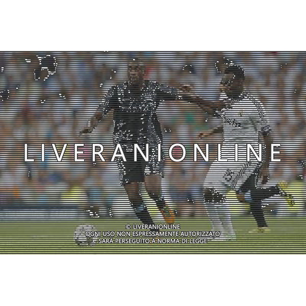Real Madrid\'s Essien and Manchester City\'s Yaya Toure during Champions League match on september 18th 2012. Photo: Cesar Cebola / ALFAQUI /AGENZIA ALDO LIVERANI SAS - ITALY ONLY - EDITORIAL USE ONLY REAL MADRID - MANCHESTER CITY CHAMPIONS LEAGUE 18/09/2012