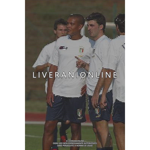 Fiuggi (Roma) 02/08/2004 Raduno della Nazionale Olimpica di Calcio Nella foto: Ferrari Matteo con Bovo Cesare.* Ph Gianni Nucci/Aldo Liverani