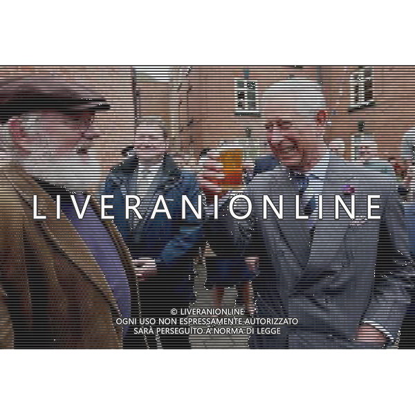 The Prince of Wales samples a glass of \'Ludlow Gold\' organic ale offered by cellarman, Mike Sergeant, of the Church Inn in Ludlow. ©photoshot/AGENZIA ALDO LIVERANI SAS - ITALY ONLY - REALI INGLESI: il principe Carlo d\'Inghilterra