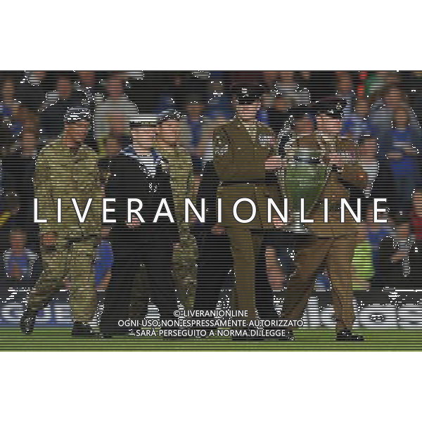 UEFA Champions League 2012/2013 Gruppo E Londra - 19.09.2012 Chelsea-Juventus Nella Foto:i militari portano in mostra la coopa vinta dal chelsea /Ph.Vitez-Ag. Aldo Liverani