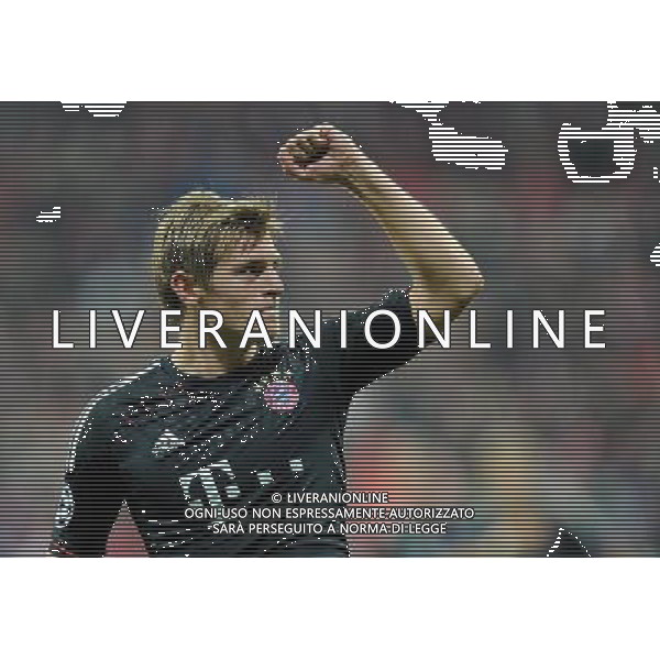 firo : FuÃŸball,Fussball, Champions League 19.09.2012 Saison 2012/2013 FCB FC Bayern MÃ¼nchen Muenchen Valencia CF Tor Treffer, FCB Toni Kroos, Jubel Freude SpaÃŸ Torschrei lacht Lachen Emotion Torjubel,Gestik, Geste $worldrights Es gelten unsere AGB, einsehbar auf www.firosportphoto.de copyright by firo sportphoto: Coesfelder StraÃŸe 107Â  48249 DÃ¼lmen (Duelmen) www.firosportphoto.de mail@firosportphoto.de (V o l k s b a n k B o c h u m - W i t t e n ) BLZ.: 430 601 29 Kt. Nr.: 341 117 100 Tel:Â  02594 - 9916004 Fax:Â  02594 - 9916005 AG ALDO LIVERANI S A S ONLY ITALY