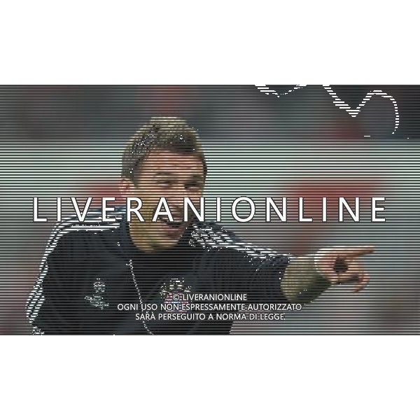 firo : FuÃŸball,Fussball, Champions League 19.09.2012 Saison 2012/2013 FCB FC Bayern MÃ¼nchen Muenchen Valencia CF 2:1 FCB Mario MandÅ¾ukic Mandzukic, Gestik, Geste, halbe figur, lacht, lachen, spaÃŸ, witz, humor $worldrights Es gelten unsere AGB, einsehbar auf www.firosportphoto.de copyright by firo sportphoto: Coesfelder StraÃŸe 107Â  48249 DÃ¼lmen (Duelmen) www.firosportphoto.de mail@firosportphoto.de (V o l k s b a n k B o c h u m - W i t t e n ) BLZ.: 430 601 29 Kt. Nr.: 341 117 100 Tel:Â  02594 - 9916004 Fax:Â  02594 - 9916005 AG ALDO LIVERANI S A S ONLY ITALY