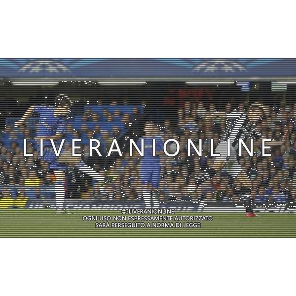 Chelsea\'s Oscar scores his sides first goal 1-0 Football - UEFA Champions League Group E - Chelsea v Juventus - Wednesday 19th September 2012 - Stamford Bridge - London © CameraSport - 43 Linden Ave. Countesthorpe. Leicester. England. LE8 5PG - Tel: +44 (0) 116 277 4147 - admin@camerasport.com - www.camerasport.com AG ALDO LIVERANI S A S ONLY ITALY