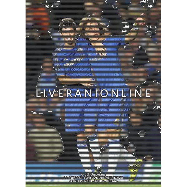 Chelsea\'s Oscar celebrates scoring his sides first goal 1-0 Football - UEFA Champions League Group E - Chelsea v Juventus - Wednesday 19th September 2012 - Stamford Bridge - London © CameraSport - 43 Linden Ave. Countesthorpe. Leicester. England. LE8 5PG - Tel: +44 (0) 116 277 4147 - admin@camerasport.com - www.camerasport.com AG ALDO LIVERANI S A S ONLY ITALY