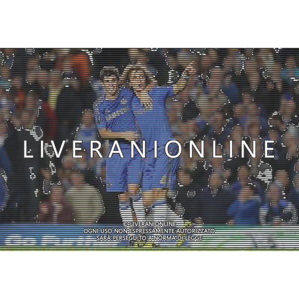 Chelsea\'s Oscar celebrates scoring his sides first goal 1-0 Football - UEFA Champions League Group E - Chelsea v Juventus - Wednesday 19th September 2012 - Stamford Bridge - London © CameraSport - 43 Linden Ave. Countesthorpe. Leicester. England. LE8 5PG - Tel: +44 (0) 116 277 4147 - admin@camerasport.com - www.camerasport.com AG ALDO LIVERANI S A S ONLY ITALY