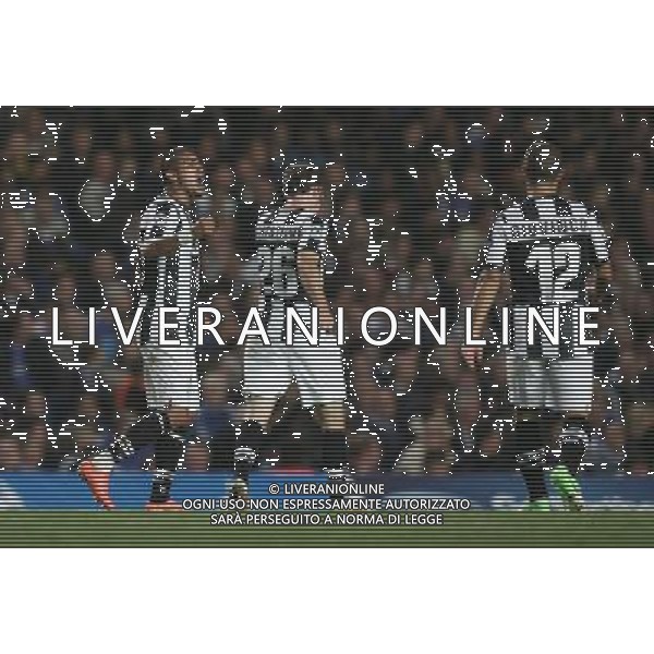 Juventus Arturo Vidal celebrates scoring his sides first goal Football - UEFA Champions League - Group E - group stage - Chelsea London v Juventus - 19th September 2012 - Stamford Bridge - London - UK Foto: Michal Zemanek / dla Newspix.pl --- Newspix.pl AG ALDO LIVERANI S A S ONLY ITALY *** Local Caption *** www.newspix.pl mail us: info@newspix.pl call us: 0048 022 23 22 222 --- Polish Picture Agency by Ringier Axel Springer Poland