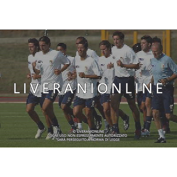 Fiuggi (Roma) 02/08/2004 Raduno della Nazionale Olimpica di Calcio Nella foto: Il gruppo in allenamento.* Ph Gianni Nucci/Aldo Liverani