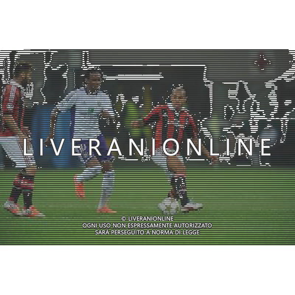 MILANO, 18-09-2012 / ©FOTO GIORGIO RAVEZZANI UEFA CHAMPIONS LEAGUE MILAN-ANDERLECHT 0-0 NELLA FOTO: KANU - NIGEK DE JONG AG ALDO LIVERANI S A S