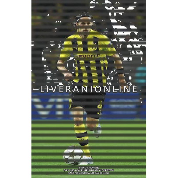firo Fu§ball,Fussball, 18.09.2012 CL, UEFA Champions League, Saison 2012/2013, Gruppe D, Gruppenphase BVB, Borussia Dortmund - Ajax Amsterdam 1:0 Einzelaktion, Neven Subotic, BVB, ganze Figur $worldrightsEs gelten unsere AGB, einsehbar auf www.firosportphoto.de copyright by firo sportphoto: Coesfelder Stra§e 207Ê 48249 D † L M E N (Duelmen) www.firosportphoto.de mail@firosportphoto.de (V o l k s b a n k B o c h u m - W i t t e n ) BLZ.: 430 601 29 Kt. Nr.: 341 117 100 Tel:Ê 02594-9916004 Fax:Ê 02594-9916005 AG ALDO LIVERANI S A S ONLY ITALY