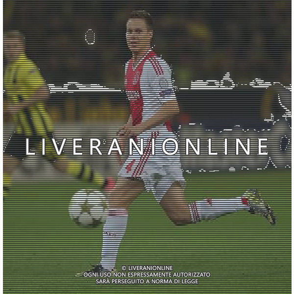 firo FuÃŸball,Fussball, 18.09.2012 Champions League , Saison 2012/2013 BVB Borussia Dortmund - Ajax Amsterdam 1:0 Einzelaktion Niklas Moisander $worldrightsEs gelten unsere AGB, einsehbar auf www.firosportphoto.de copyright by firo sportphoto: Coesfelder Str.207 48249 DÃ¼lmen www.firosportphoto.de mail@firosportphoto.de (V o l k s b a n k B o c h u m - W i t t e n ) BLZ.: 430 601 29 Kt. Nr.: 341 117 100 Tel:Â  02594 - 9916004 Fax:Â 02594 - 9916005 AG ALDO LIVERANI S A S ONLY ITALY