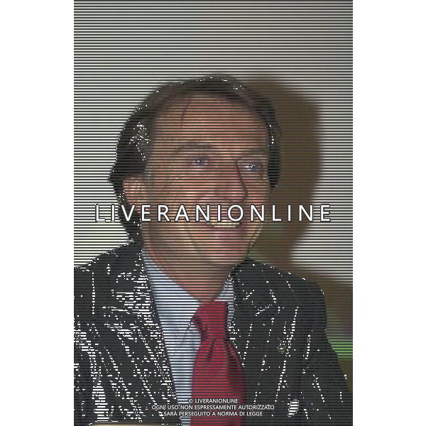 MODENA 2000 HONORIS CAUSA A LUCA CORDERO DI MONTEZEMOLO NELLA FOTO LUCA CORDERO DI MONTEZEMOLO RICEVE HONORIS CAUSA AG ALDO LIVERANI S A S