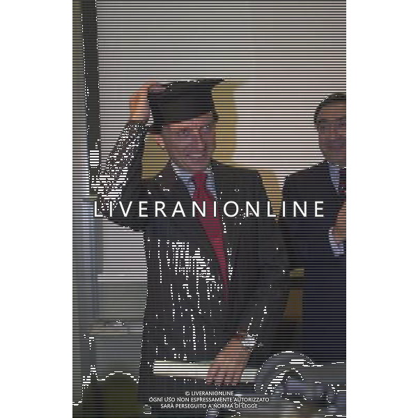 MODENA 2000 HONORIS CAUSA A LUCA CORDERO DI MONTEZEMOLO NELLA FOTO LUCA CORDERO DI MONTEZEMOLO RICEVE HONORIS CAUSA AG ALDO LIVERANI S A S