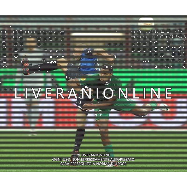 MILANO, 20-09-2012 / ©FOTO GIORGIO RAVEZZANI EUROPA LEAGUE INTER-RUBIN KAZAN 2-2 NELLA FOTO: WALTER SAMUEL - JOSE RONDON 