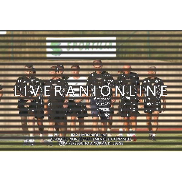 Sportilia 3 Agosto 2004 1¡ giorno Ritiro arbitri serie A - B foto:S.Rosa/Liverani nella foto Arbitri in allenamento da sinistra: Farina, De Santis, Collina, Tombolini.