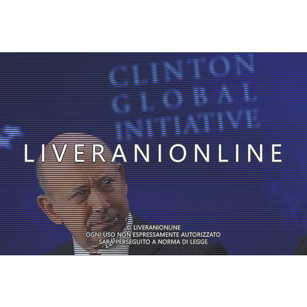 Lloyd Blankfein, chairman and chief executive officer of Goldman Sachs Group Inc., speaks at the annual meeting of the Clinton Global Initiative (CGI) in New York, U.S., on Monday, Sept. 24, 2012. The nonpartisan conference offers participants a forum for networking and building support for projects and financial commitments to alleviate poverty, disease and social obstacles and encourage development. ©photoshot/AGENZIA ALDO LIVERANI SAS - ITALY ONLY - Lloyd Blankfein, presidente e amministratore delegato di Goldman Sachs Group Inc., parla in occasione della riunione annuale della Clinton Global Initiative (CGI) a New York, Stati Uniti, 24 settembre 2012.