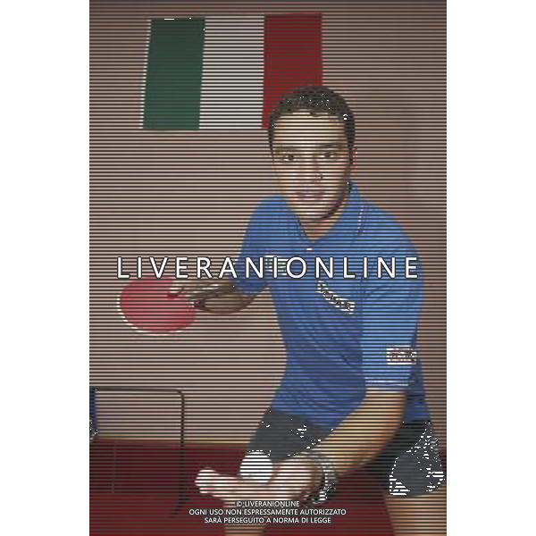 Senigallia, 01 / 08 / 2004 Pre - Olimpiadi di Atene 2004 Nazionale Maschile di Tennis Tavolo Nella foto: Massimiliano Mondello ph Simone Rosa / Aldo Liverani