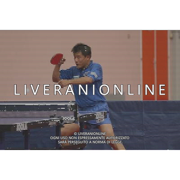 Senigallia, 01 / 08 / 2004 Pre - Olimpiadi di Atene 2004 Nazionale Maschile di Tennis Tavolo Nella foto: Yang Min ph Simone Rosa / Aldo Liverani