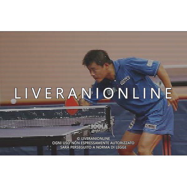 Senigallia, 01 / 08 / 2004 Pre - Olimpiadi di Atene 2004 Nazionale Maschile di Tennis Tavolo Nella foto: Yang Min ph Simone Rosa / Aldo Liverani