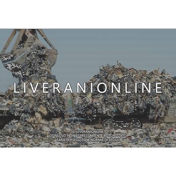 The Fresh Kills landfill in Staten Island in New York City. When finished the landfill is slated to be the highest point on the East Coast south of Maine. ( Frances M. Roberts) Â©photoshot/Agenzia Aldo Liverani ITALY ONLY vedute citta\' di New York