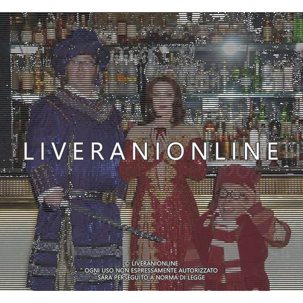 Jarred Christmas, Warwick Davis and Prisciila Presley attends the Snow White and the Seven Dwarfs Photocall at The Savoy Hotel in London. 26th September 2012. The Pantomime will take place at The New Wimbledon Theatre from Friday 7 December 2012 - Sunday 13 January 2013. ©photoshot/AGENZIA ALDO LIVERANI SAS - ITALY ONLY - EDITORIAL USE ONLY