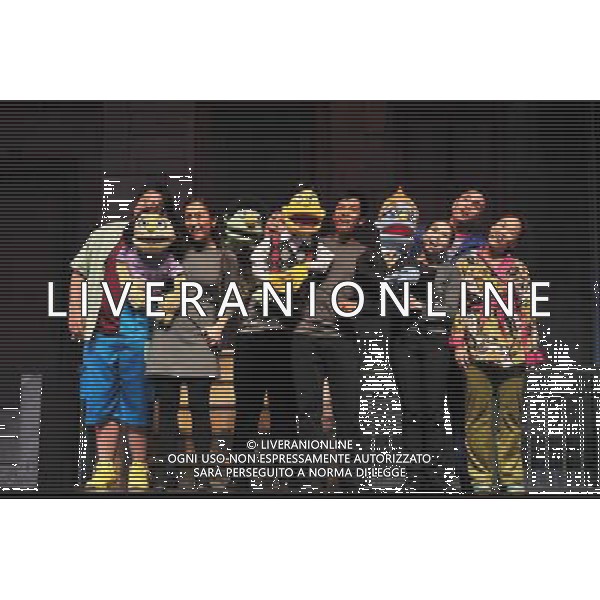 (120927) -- SINGAPORE, Sept. 27, 2012 () -- Artists perform during the premiere of Broadway musical \'Avenue Q\' at the Marina Bay Sands theatre in Singapore, Sept. 27, 2012. (/Then Chih Wey) (nxl) /Agenzia Aldo Liverani sas/ITALY ONLY - EDITORIAL USE ONLY