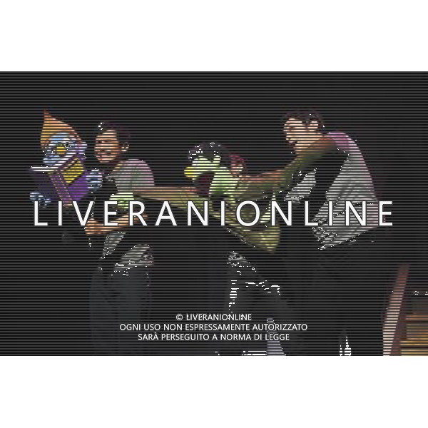 (120927) -- SINGAPORE, Sept. 27, 2012 () -- Artists perform during the premiere of Broadway musical \'Avenue Q\' at the Marina Bay Sands theatre in Singapore, Sept. 27, 2012. (/Then Chih Wey) (nxl) /Agenzia Aldo Liverani sas/ITALY ONLY - EDITORIAL USE ONLY