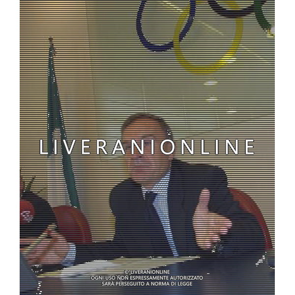 ROMA, 05 / 07 / 2004 RIUNIONE GIUNTA DEL CONI NELLA FOTO: IL PRESIDENTE DEL CONI GIOVANNI PETRUCCI PH LEONARDO CAVALLO / ALDO LIVERANI 