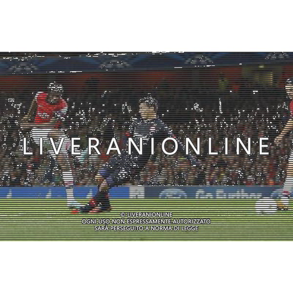 Arsenal\'s Kouassi Gervais \'Gervinho\' Yao scores his sides first goal 1-0 Football - UEFA Champions League Group B - Arsenal v Olympiakos FC - Wednesday 3rd October 2012 - Emirates Stadium - London © CameraSport - 43 Linden Ave. Countesthorpe. Leicester. England. LE8 5PG - Tel: +44 (0) 116 277 4147 - admin@camerasport.com - www.camerasport.com AG ALDO LIVERANI S A S ONLY ITALY