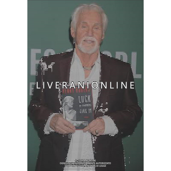 Singer/Songwriter Kenny Rogers promotes his memoir \'Luck Or Something Like It\' at Barnes \' Noble Citigroup Center on October 3, 2012 in New York City. AG ALDO LIVERANI S A S ONLY ITALY